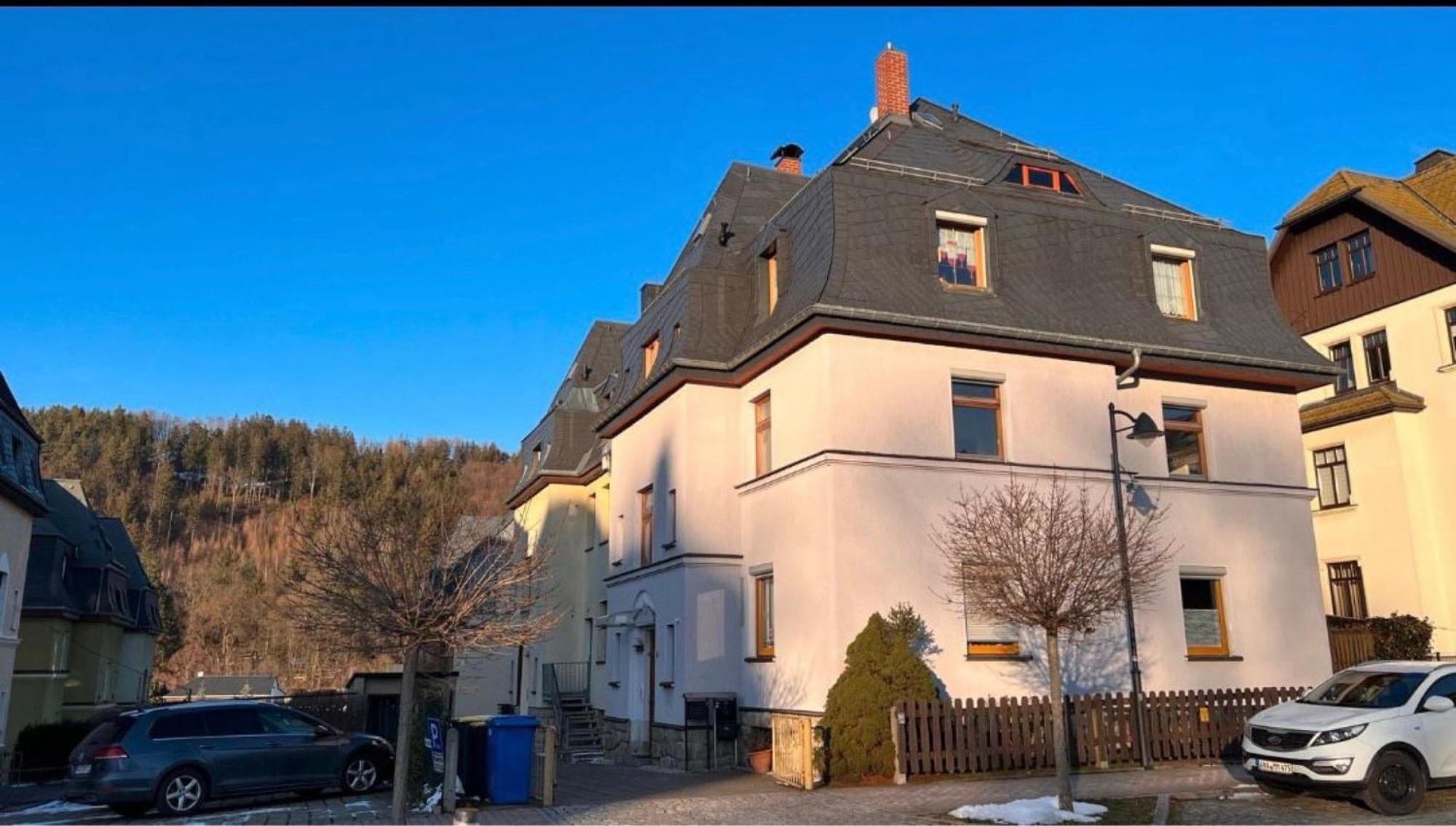Stilvolles City-Apartment I Netflix I Wlan L Stellplatz I Zentral Schwarzenberg/Erzgebirge Exterior foto